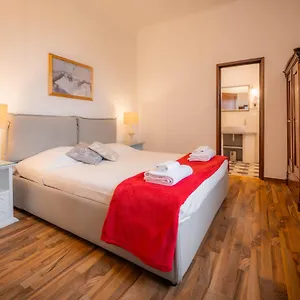 Guest house Novella House
